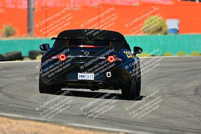 media/Oct-18-2025-Extreme Speed (Sat) [[d6d7e1fef1]]/Group 3 Purple/Session 2 (Turn 3)/